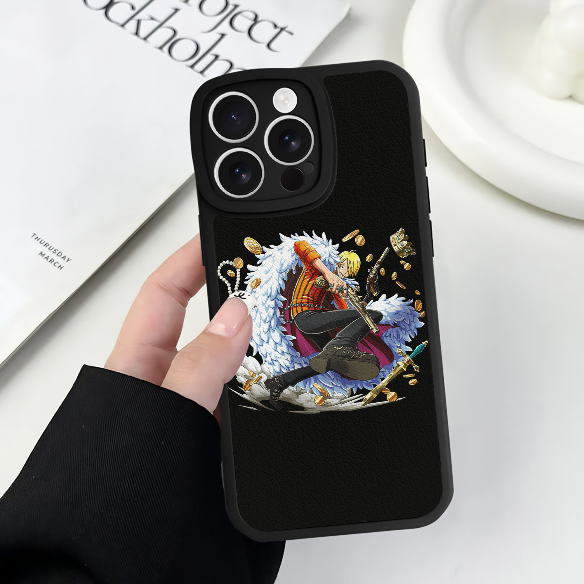 （画像用） ワンピース サンジ ONE PIECE Sanji 【iPhone 16シリーズ対応】シリコンスマホケース（レザー調） 材質：シリコン